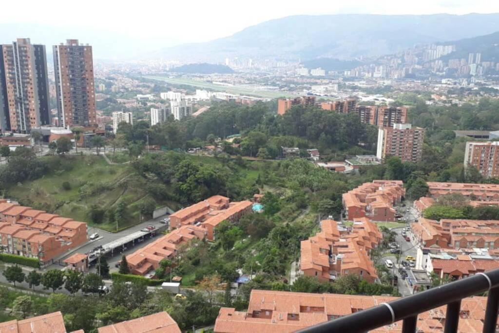 メデジンHermoso Y Acogedor Apartamento En Belen Rodeo Altoアパートメント エクステリア 写真
